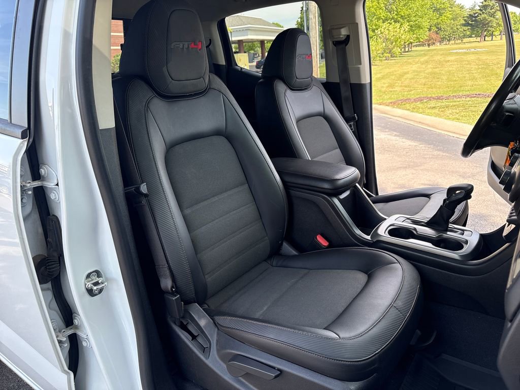 Used 2022 GMC Canyon 4x4 Crew Cab AT4 w/ Driver Alert Package image 38