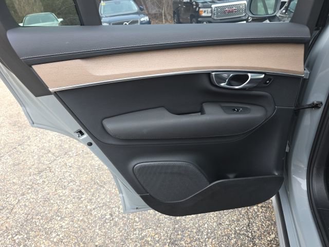 Certified 2025 Volvo XC90 B5 Plus image 22