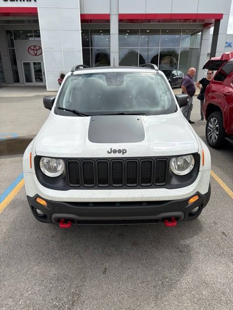 Used 2019 Jeep Renegade Trailhawk AWD/4WD image 2