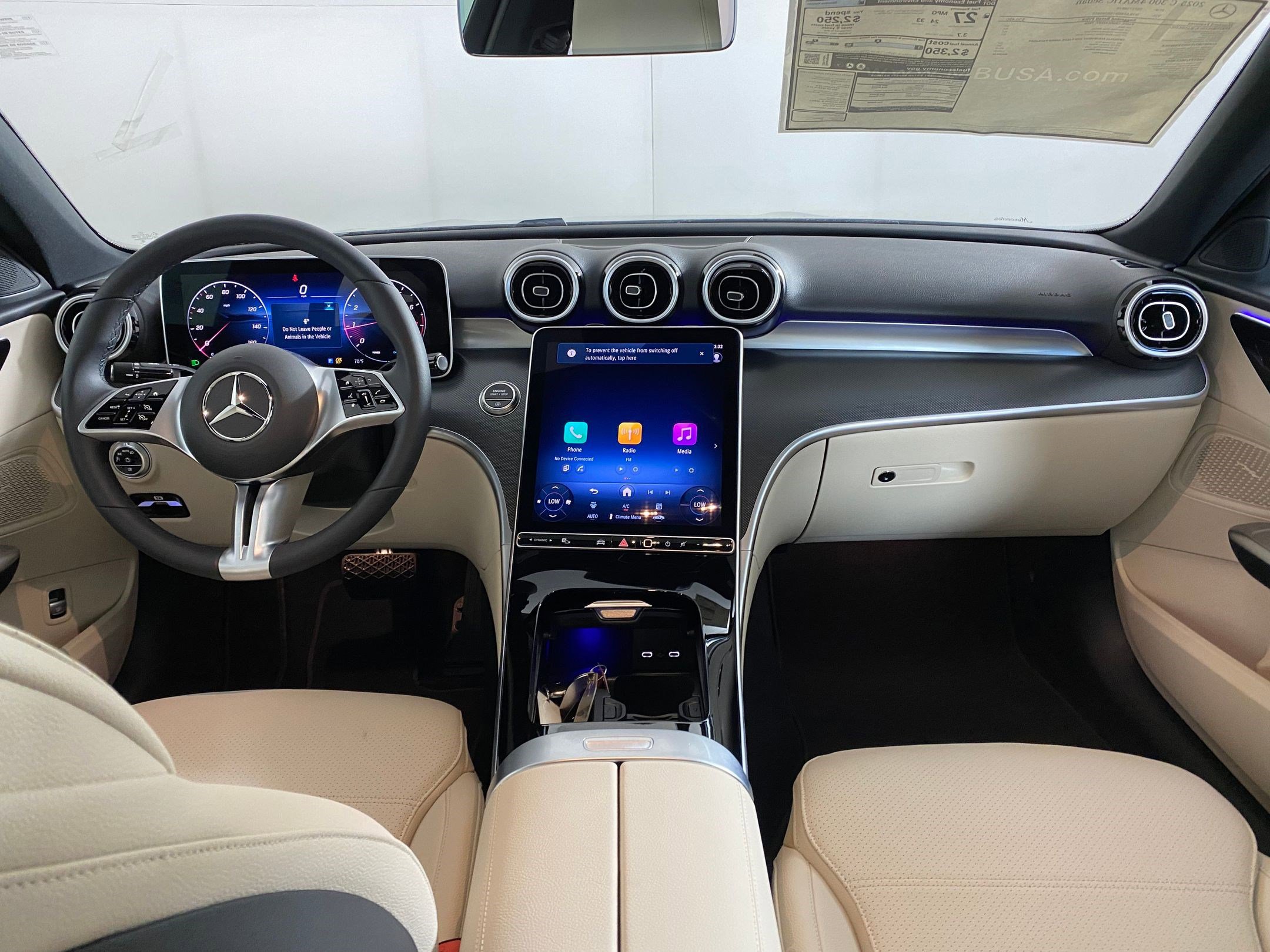 Used 2025 Mercedes-Benz C 300 4MATIC Sedan image 15