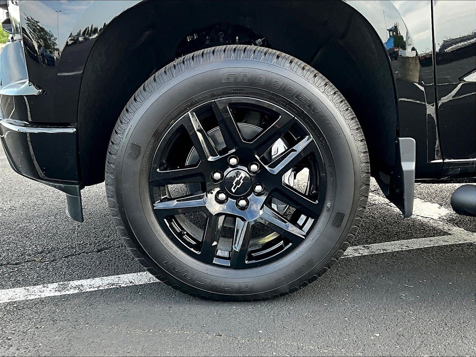 New 2026 Chevrolet Silverado 1500 Custom w/ Rally Edition AWD/4WD image 23