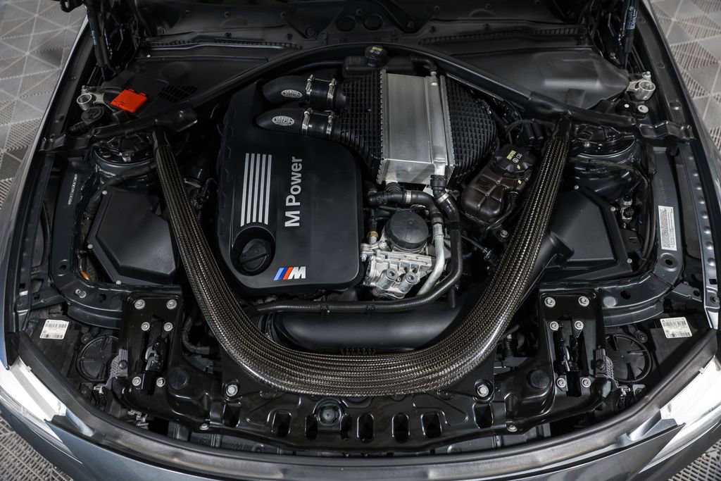 Used 2015 BMW M4 Coupe RWD image 40