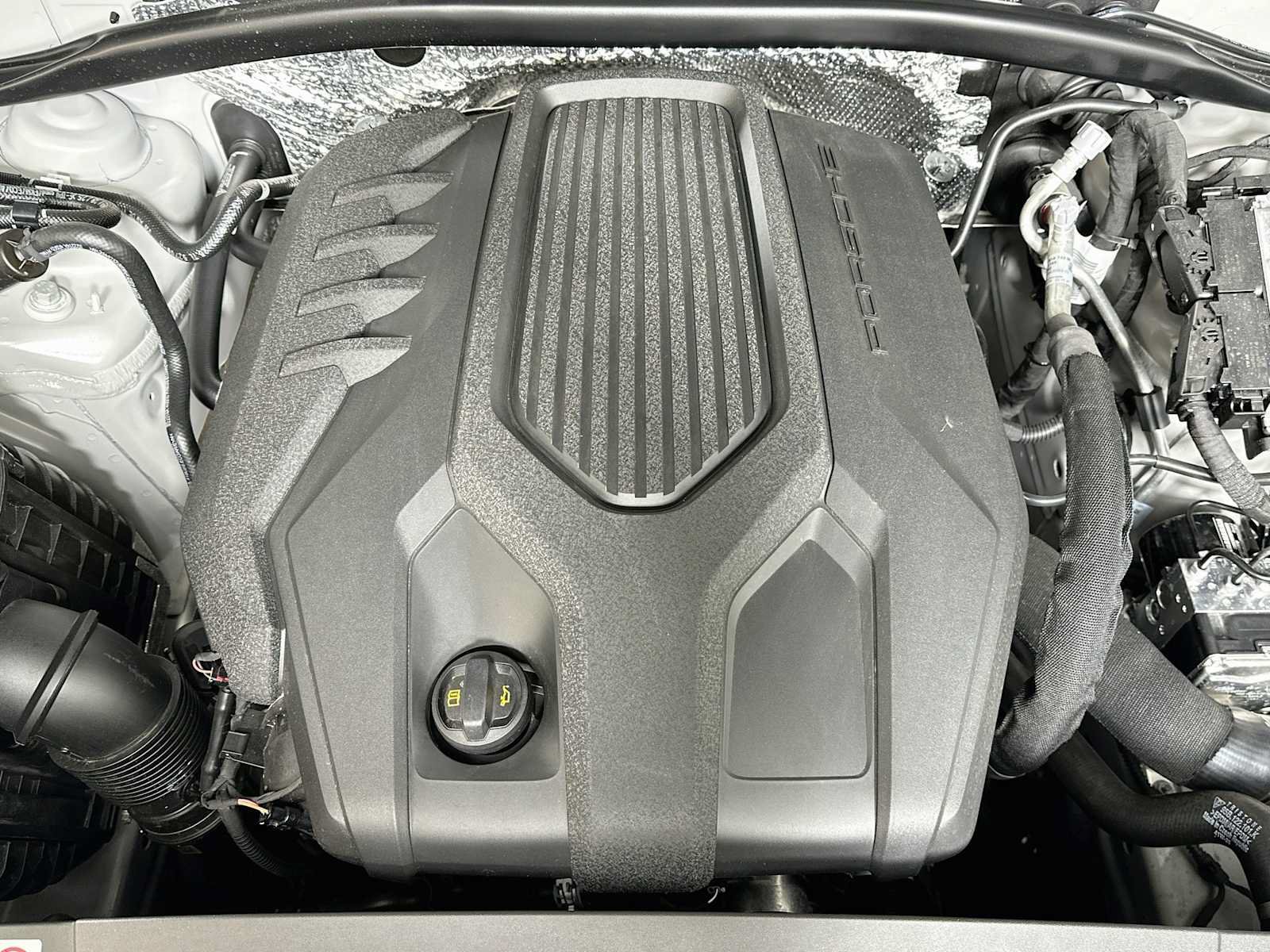 New 2026 Porsche Macan AWD/4WD image 31