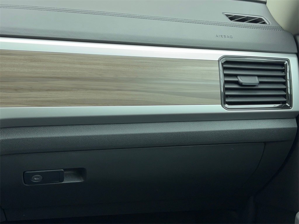 Used 2023 Volkswagen Atlas SEL image 21