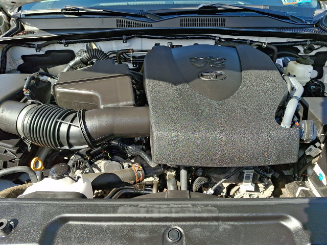 Used 2022 Toyota Tacoma Limited AWD/4WD image 29