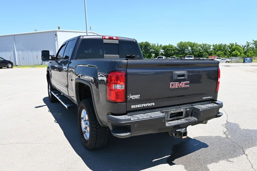 Used 2015 GMC Sierra 3500 Denali w/ Duramax Plus Package AWD/4WD image 8