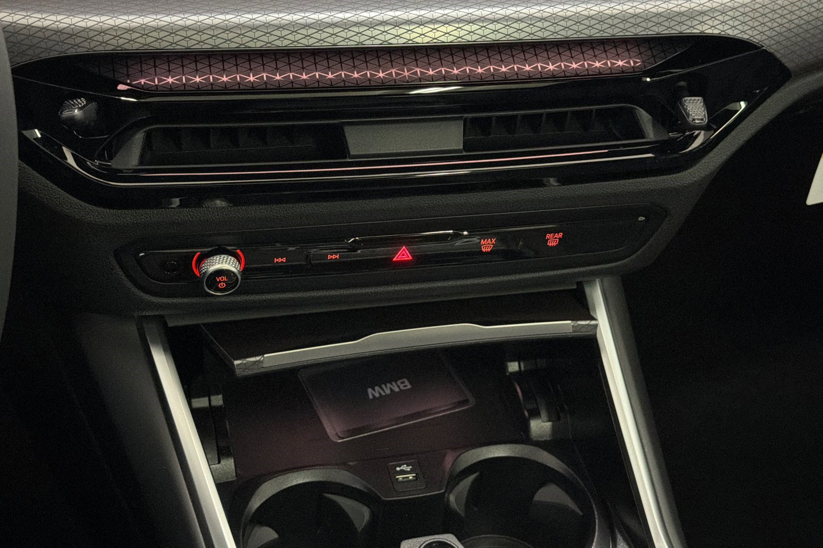 New 2026 BMW 430i Coupe w/ Parking Assistance Package image 17