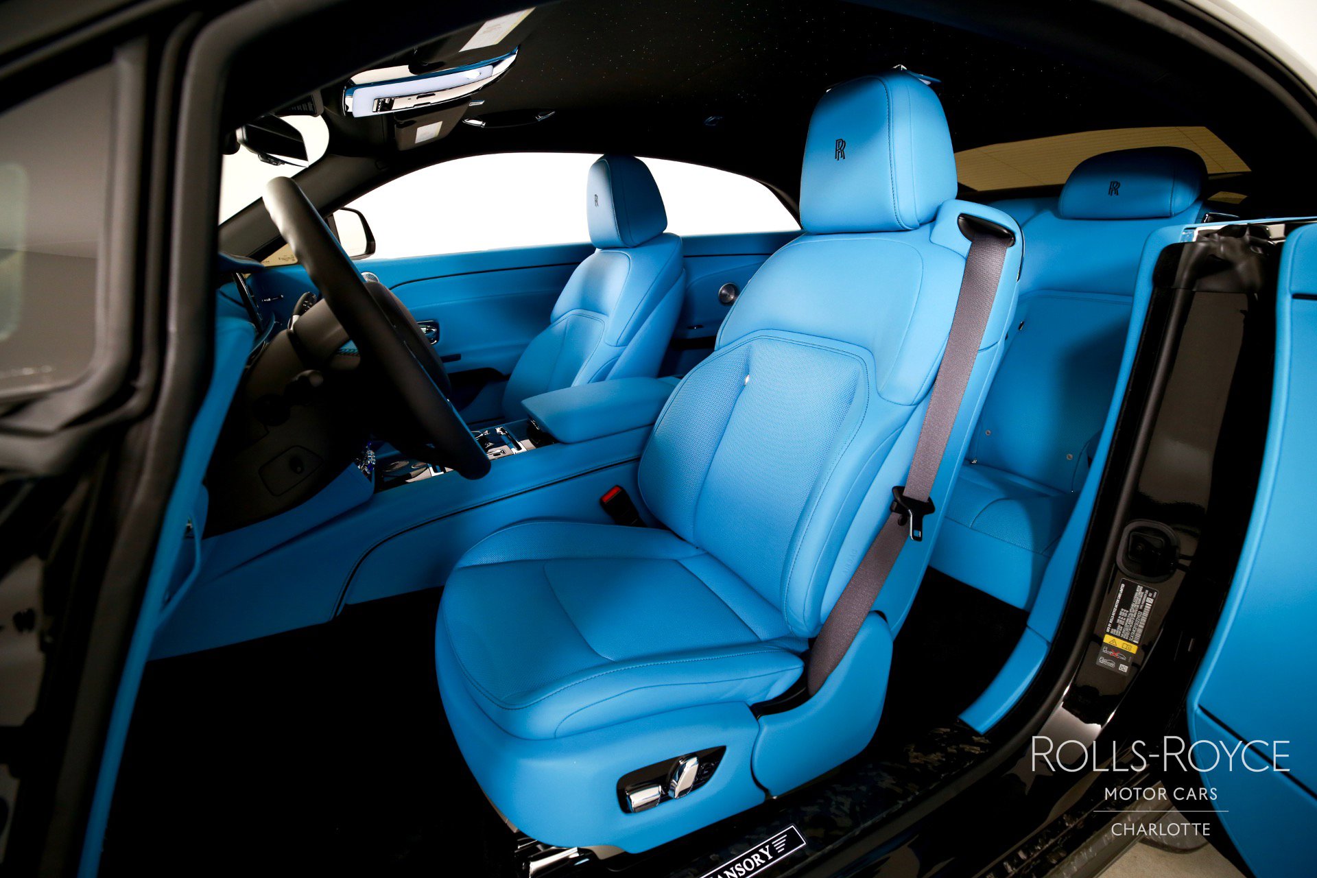 Used 2025 Rolls-Royce Spectre Black Badge w/ Spectre Enhancement Package image 13