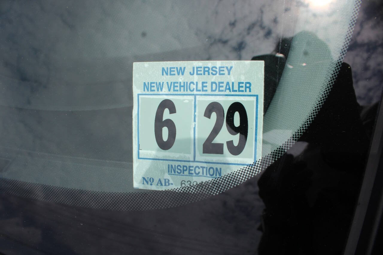 Used 2024 Hyundai Elantra SEL FWD image 16