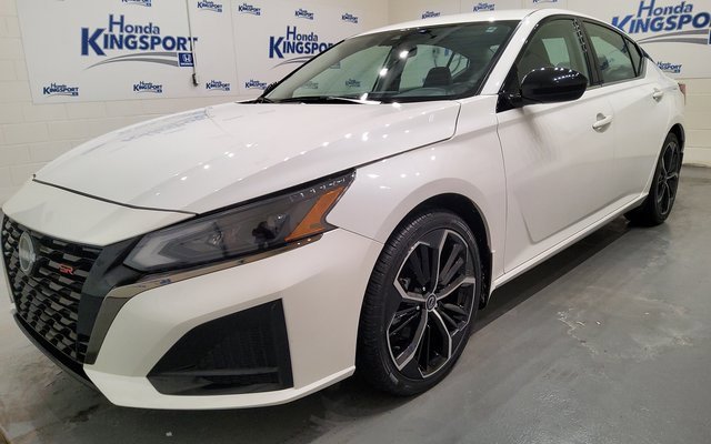 Used 2024 Nissan Altima 2.5 SR image 6