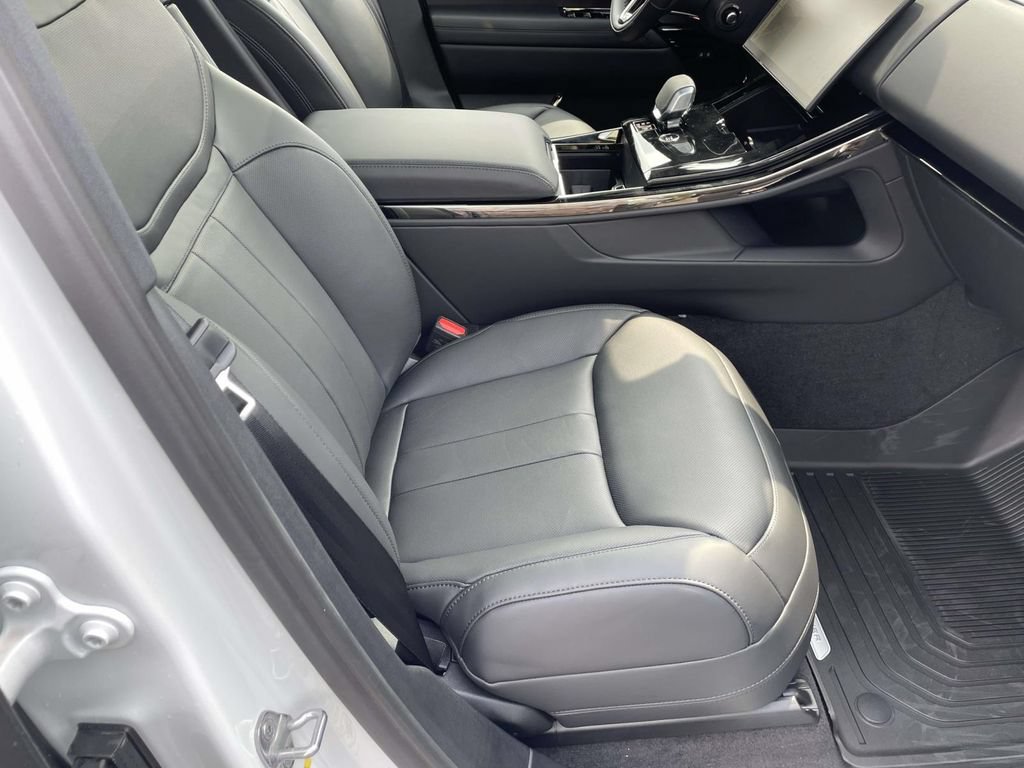 New 2026 Land Rover Range Rover Sport Dynamic SE AWD/4WD image 19