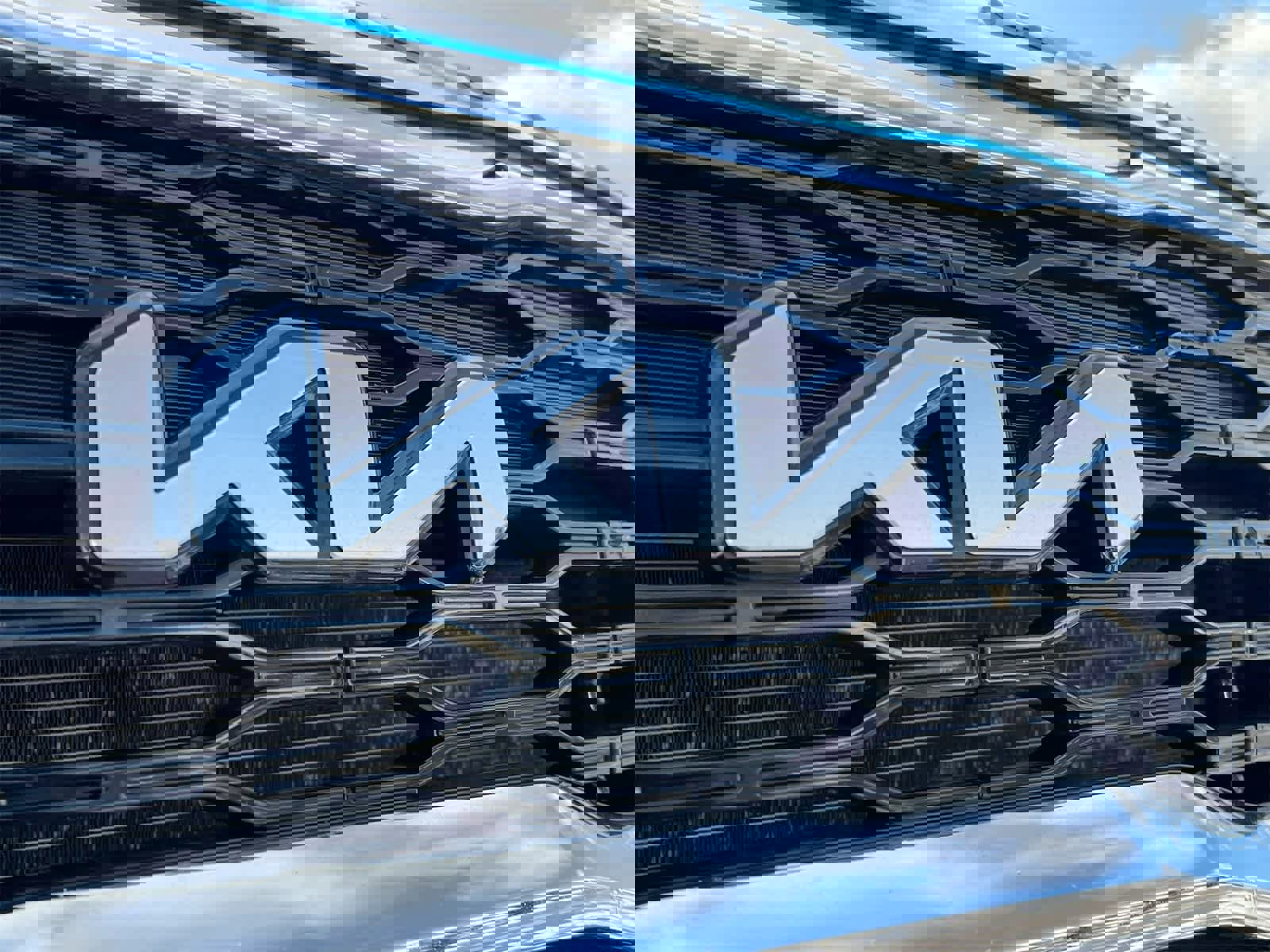 Used 2022 Kia Telluride LX image 13