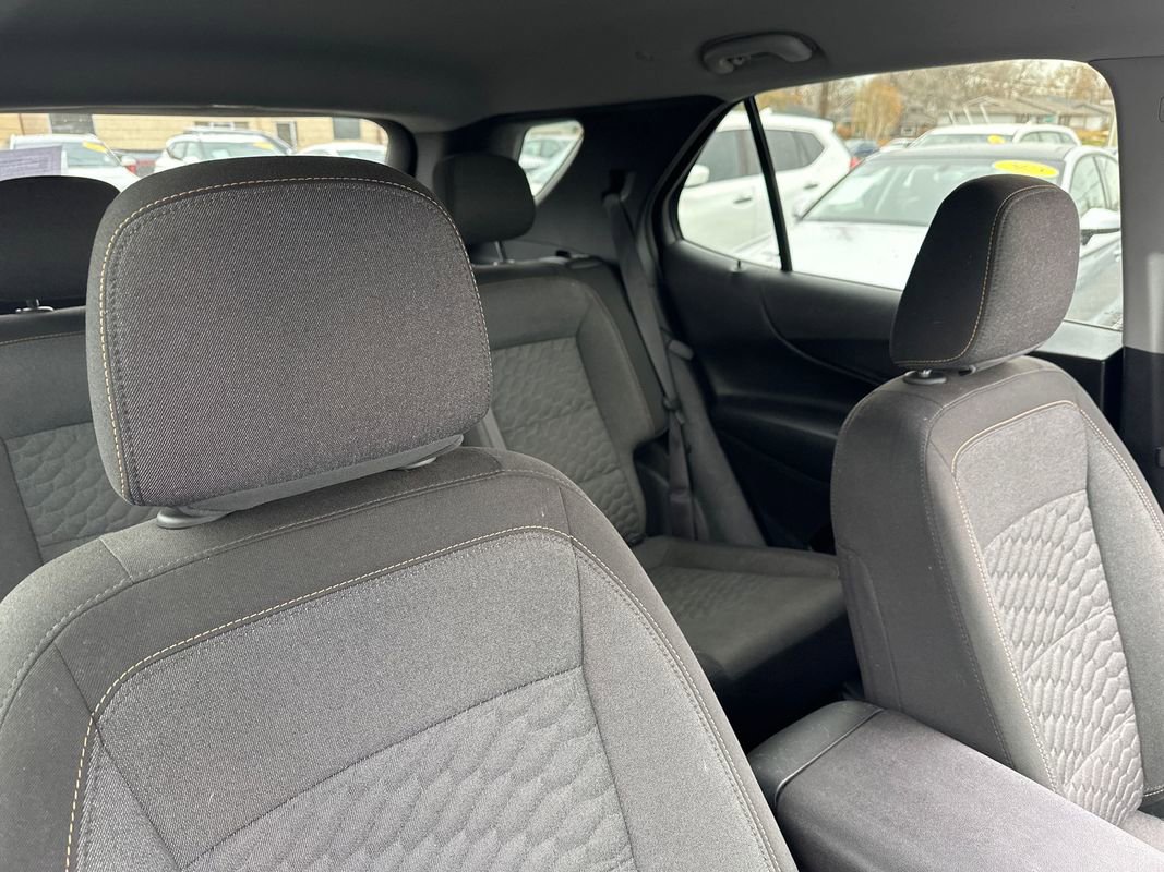Used 2018 Chevrolet Equinox LT AWD/4WD image 30