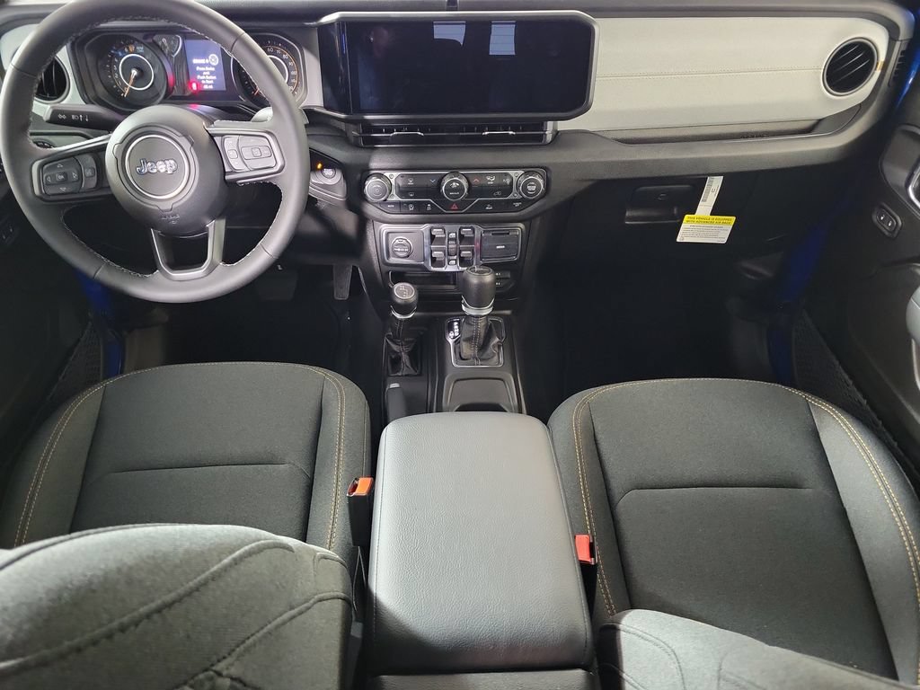 Used 2026 Jeep Gladiator Sport AWD/4WD image 13