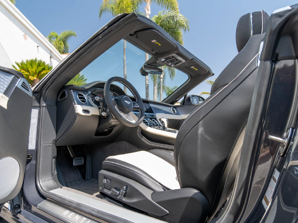 New 2026 Bentley Continental GT Mulliner AWD/4WD image 15