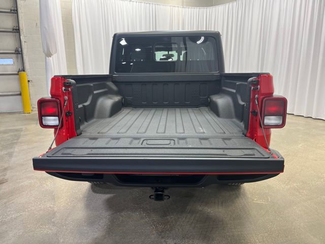 Used 2023 Jeep Gladiator Sport image 11