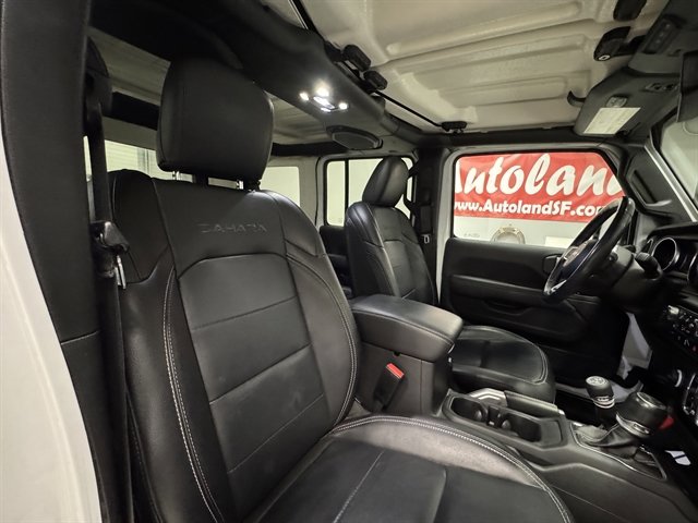 Used 2022 Jeep Wrangler Unlimited Sahara w/ Cold Weather Group image 11