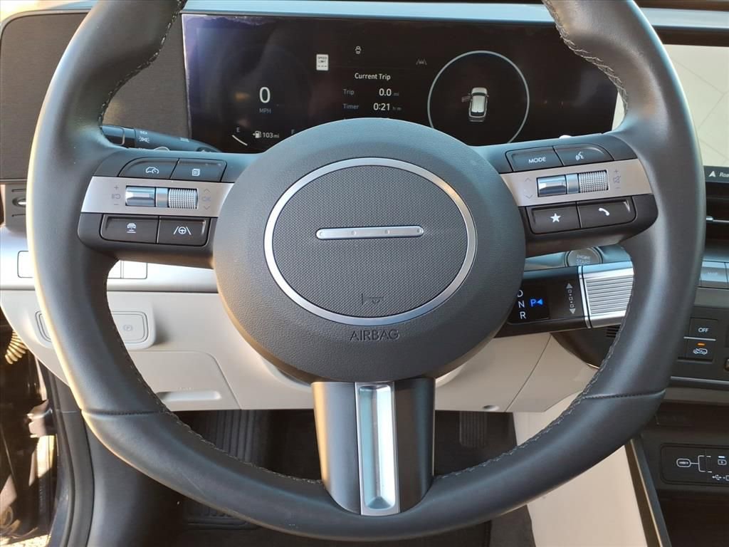 Used 2024 Hyundai Kona SEL w/ Convenience Package image 16