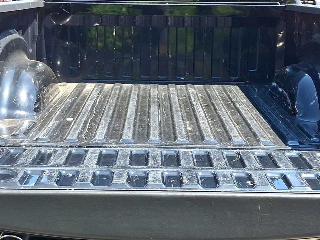 Used 2019 RAM 1500 Laramie AWD/4WD image 29
