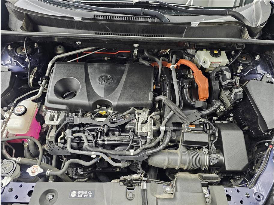 Used 2020 Toyota RAV4 XLE image 21