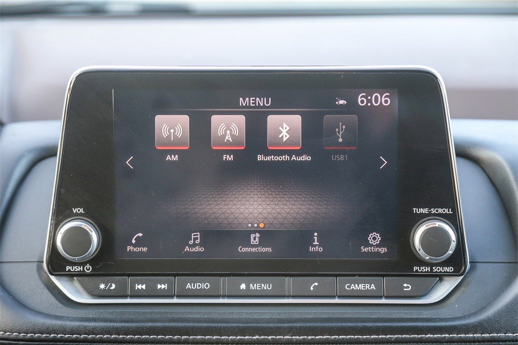 Used 2023 Nissan Rogue SV image 13