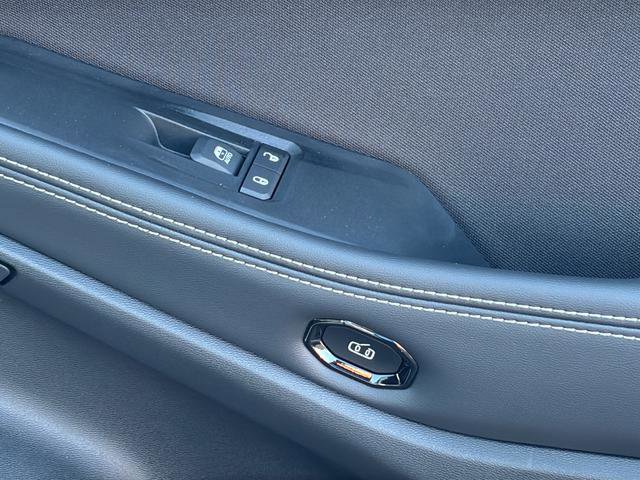 New 2026 Jeep Cherokee Laredo image 38