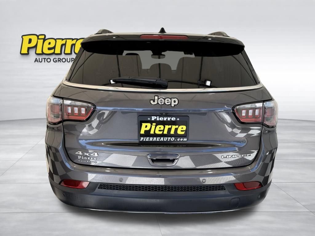 Used 2023 Jeep Compass Limited image 3