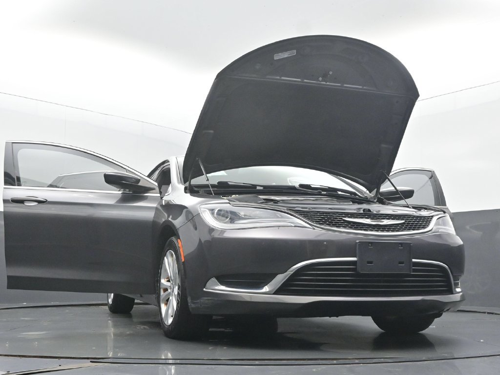 Used 2015 Chrysler 200 Limited w/ Convenience Group FWD image 62