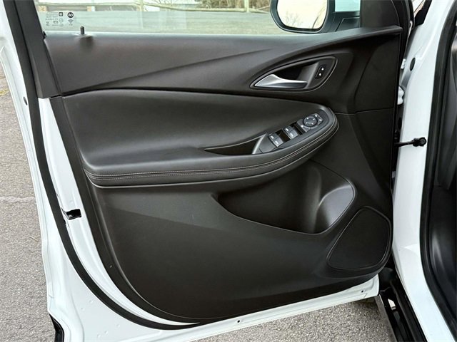 Certified 2024 Buick Encore GX Sport Touring image 8