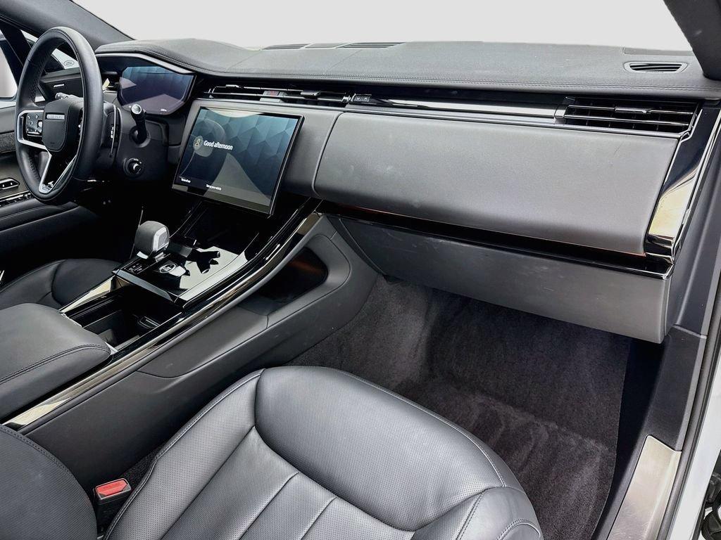 Used 2024 Land Rover Range Rover Sport SE AWD/4WD image 15