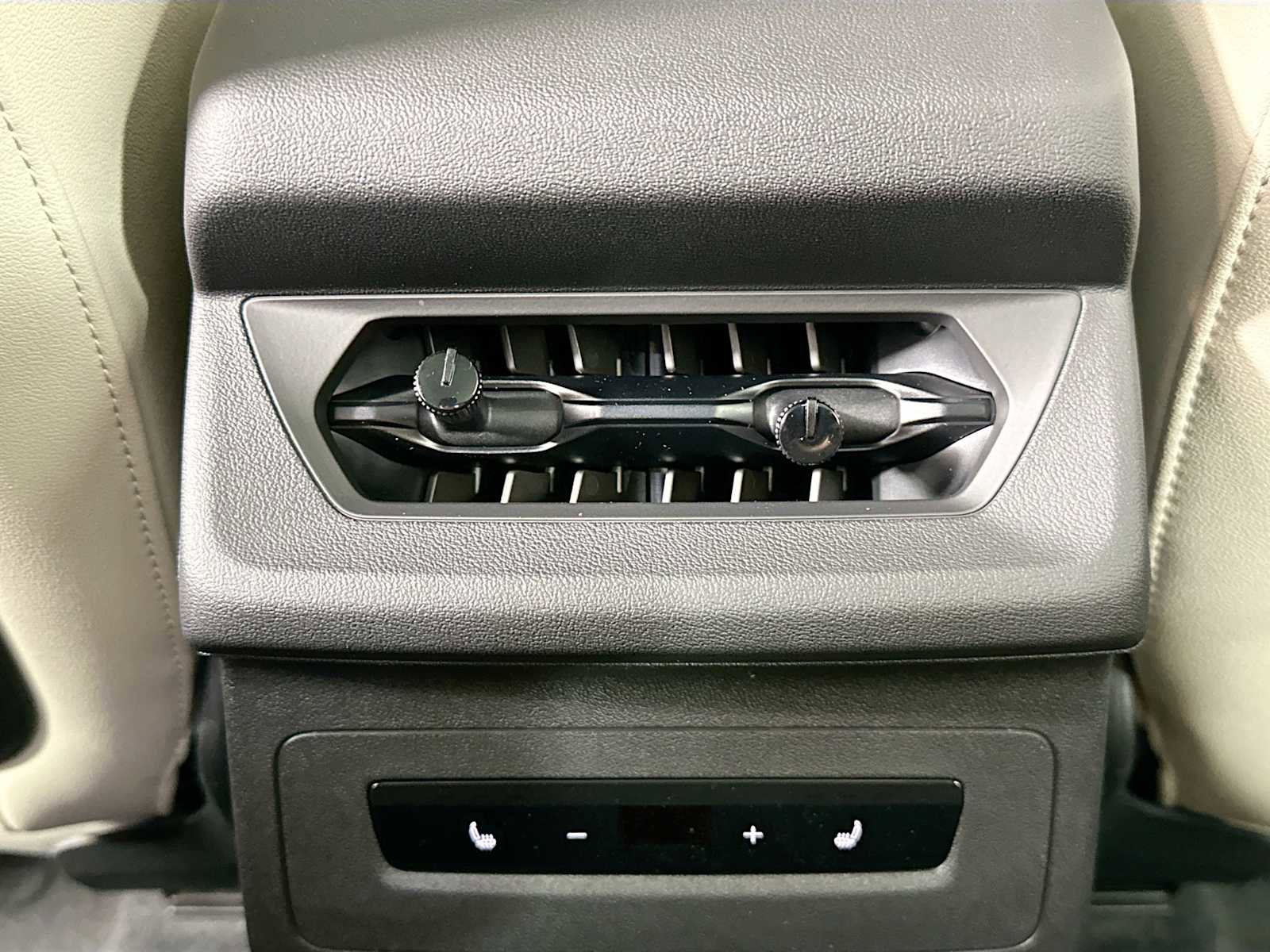 New 2025 Audi A6 e-tron Premium Plus image 24