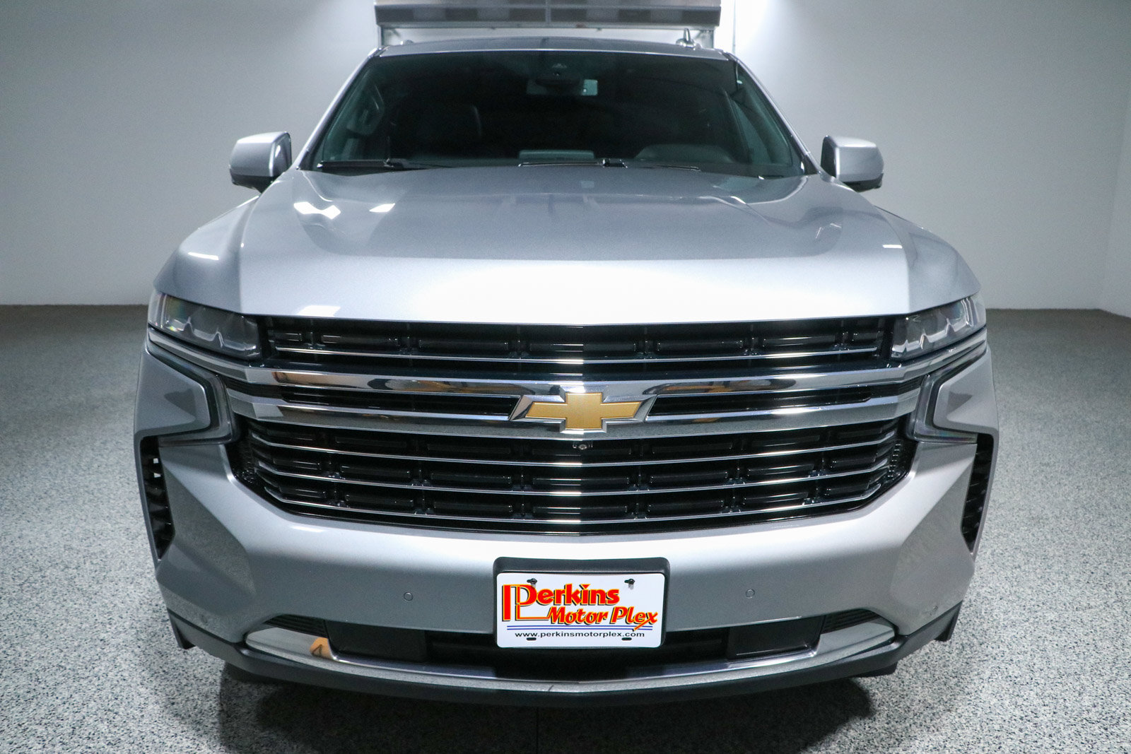 Used 2023 Chevrolet Tahoe LT w/ Luxury Package RWD image 4