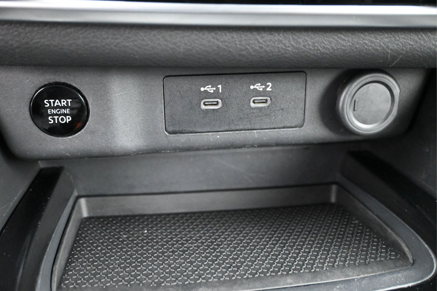 Used 2025 Nissan Rogue SV AWD/4WD image 11