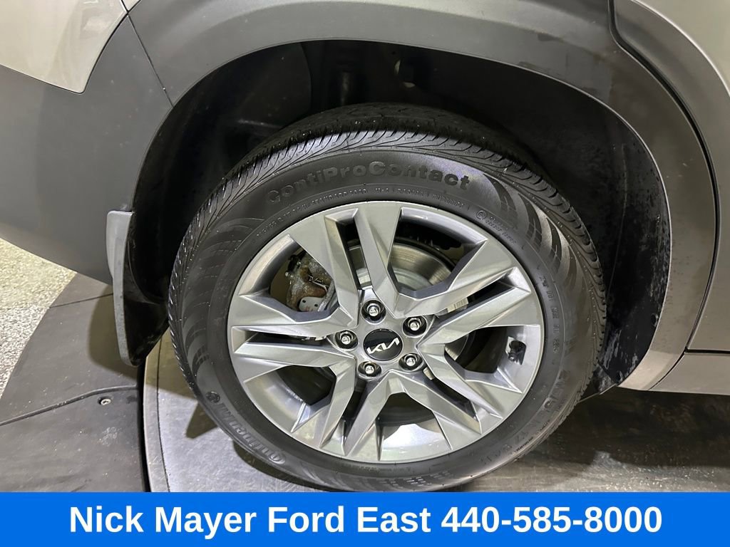 Used 2023 Kia Seltos S image 29