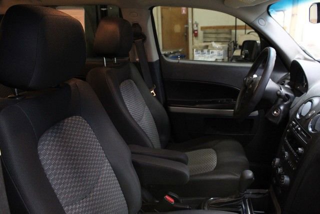 Used 2010 Chevrolet HHR LS image 10