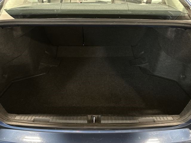 Used 2020 Subaru Legacy image 23