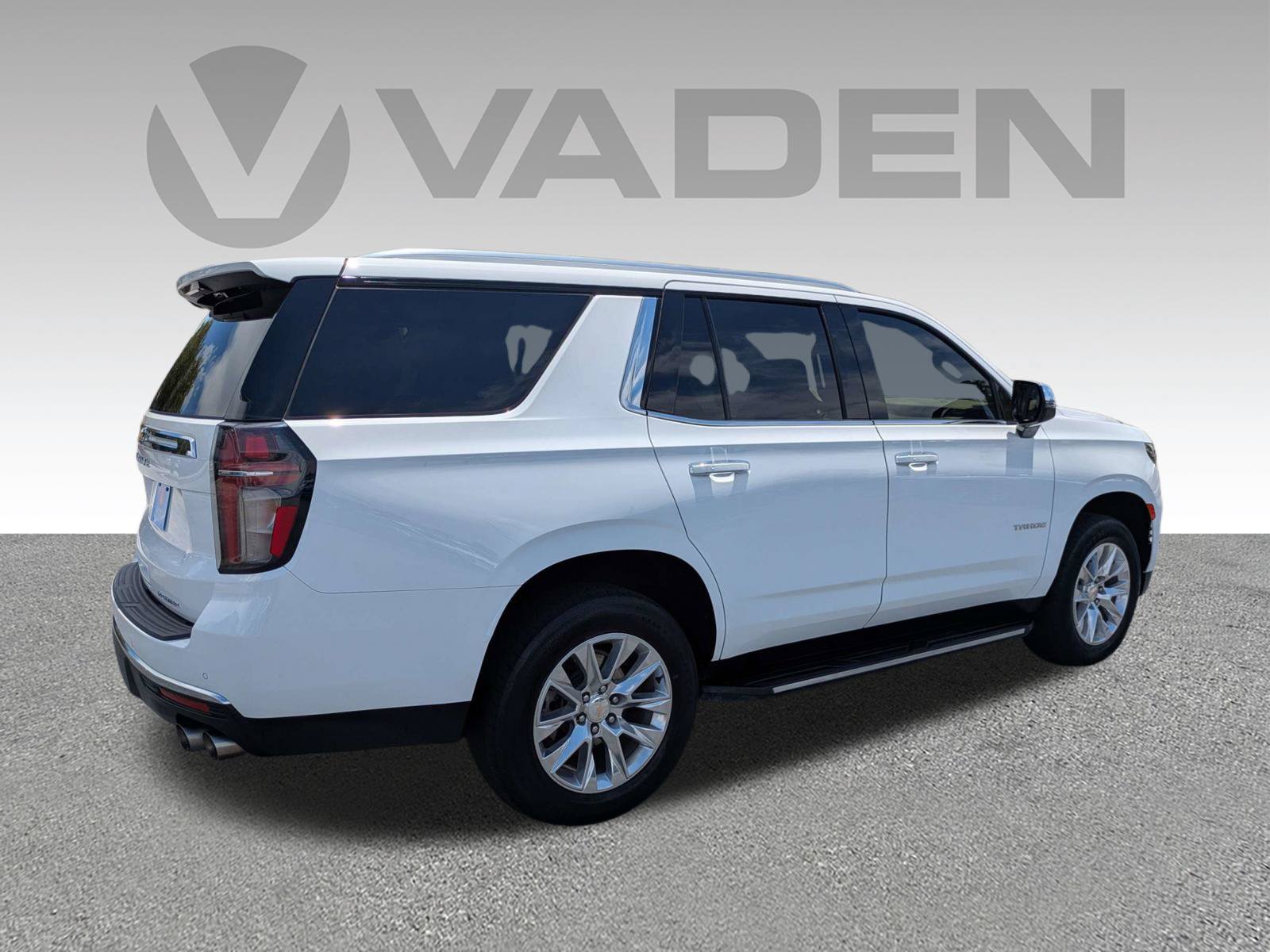 Used 2024 Chevrolet Tahoe Premier RWD image 24
