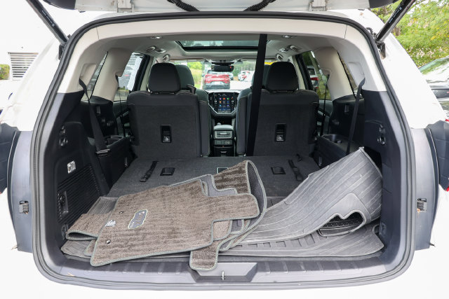 Used 2023 Subaru Ascent Onyx Edition AWD/4WD image 39