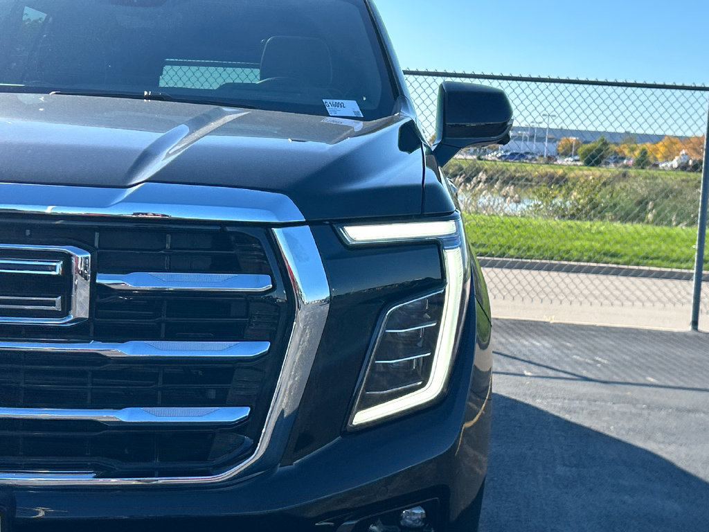 New 2026 GMC Yukon Elevation w/ Elevation Premium Package AWD/4WD image 12