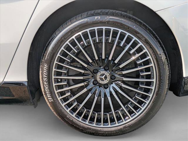 Used 2022 Mercedes-Benz EQS 580 4MATIC Sedan image 26