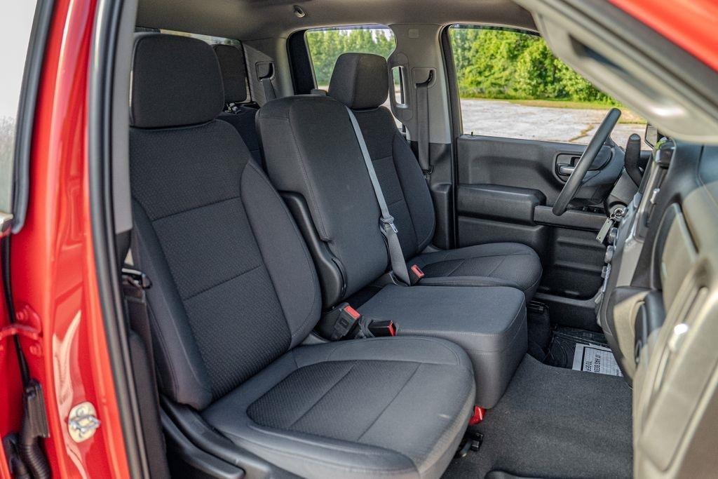 Used 2019 Chevrolet Silverado 1500 Custom w/ Custom Value Package AWD/4WD image 20