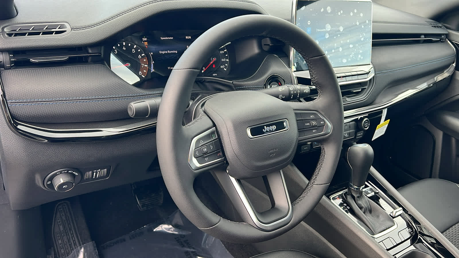 New 2026 Jeep Compass Latitude image 10