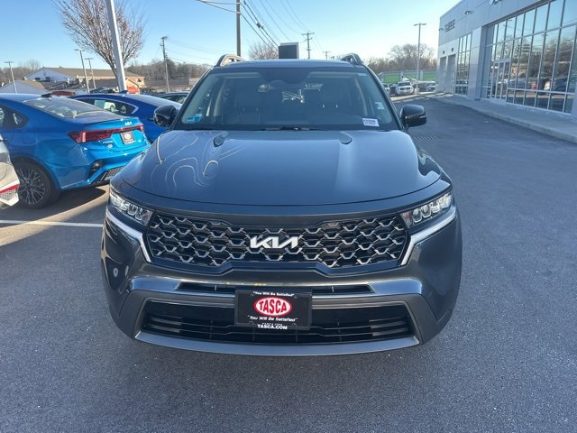 Used 2023 Kia Sorento S w/ Panoramic Sunroof Package image 3