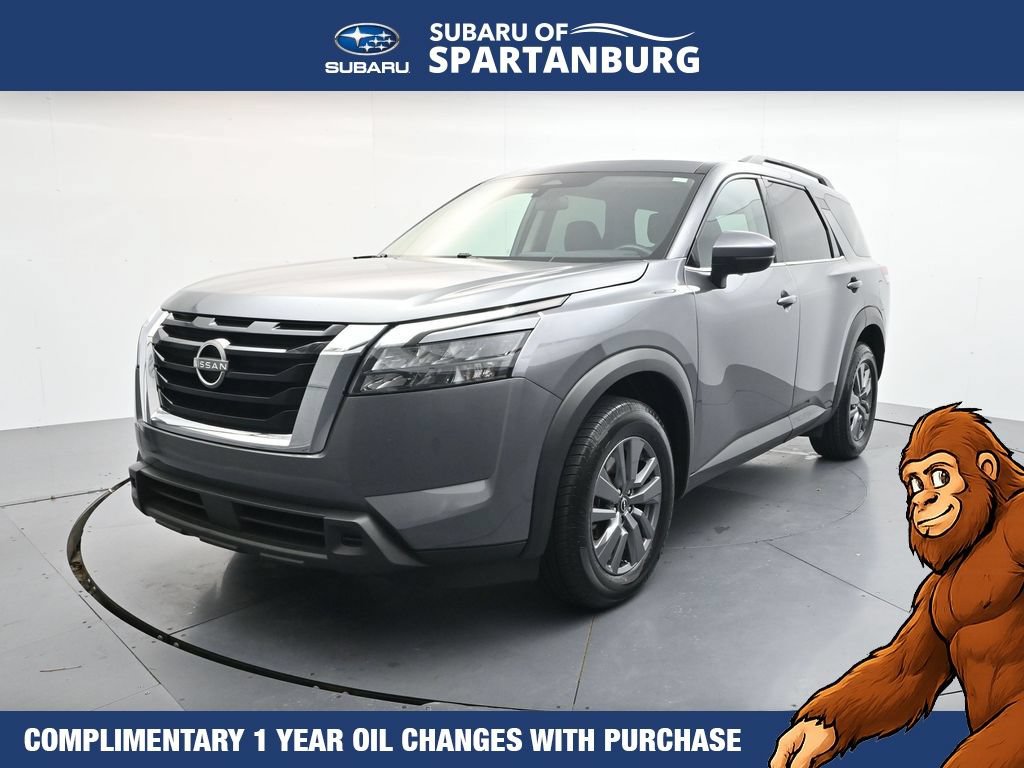 Used 2025 Nissan Pathfinder SV FWD image 3