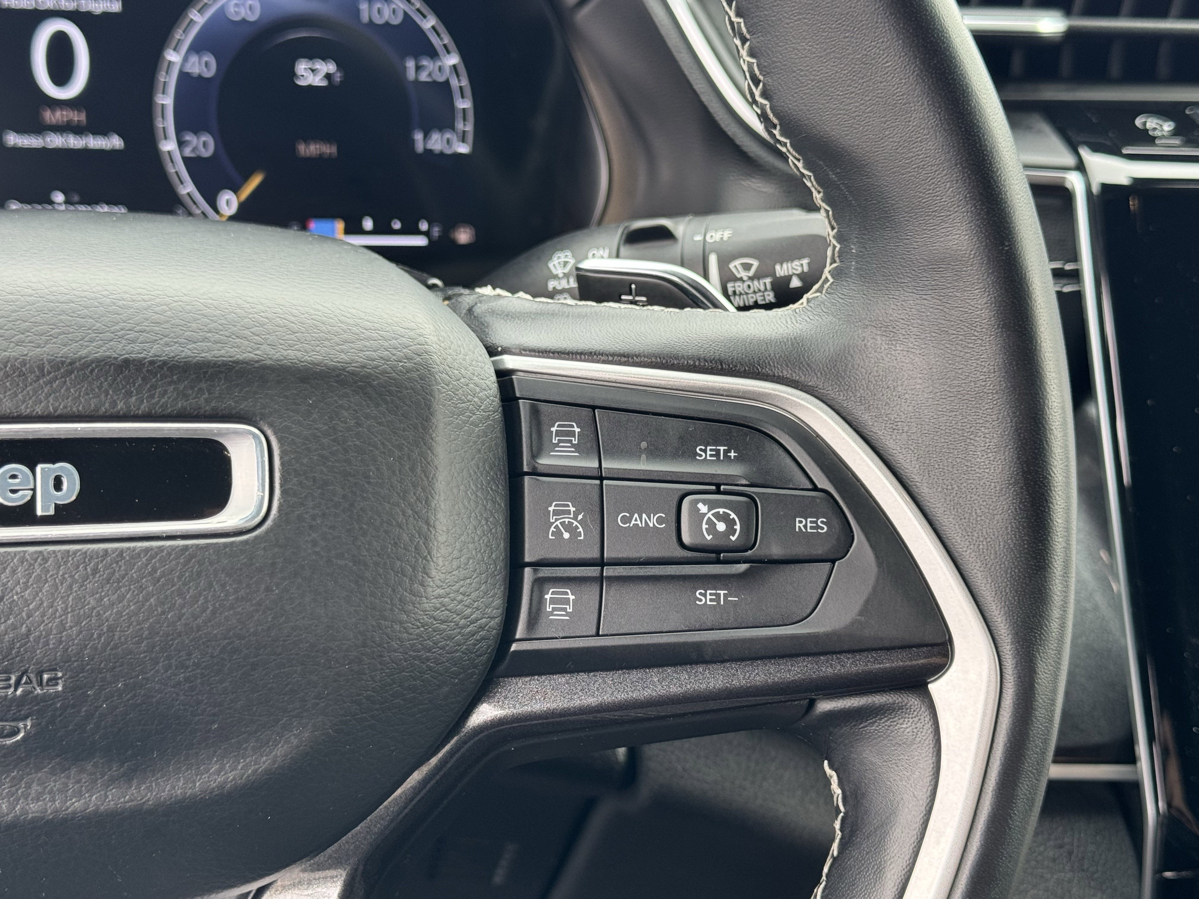 Used 2021 Jeep Grand Cherokee L Laredo image 22