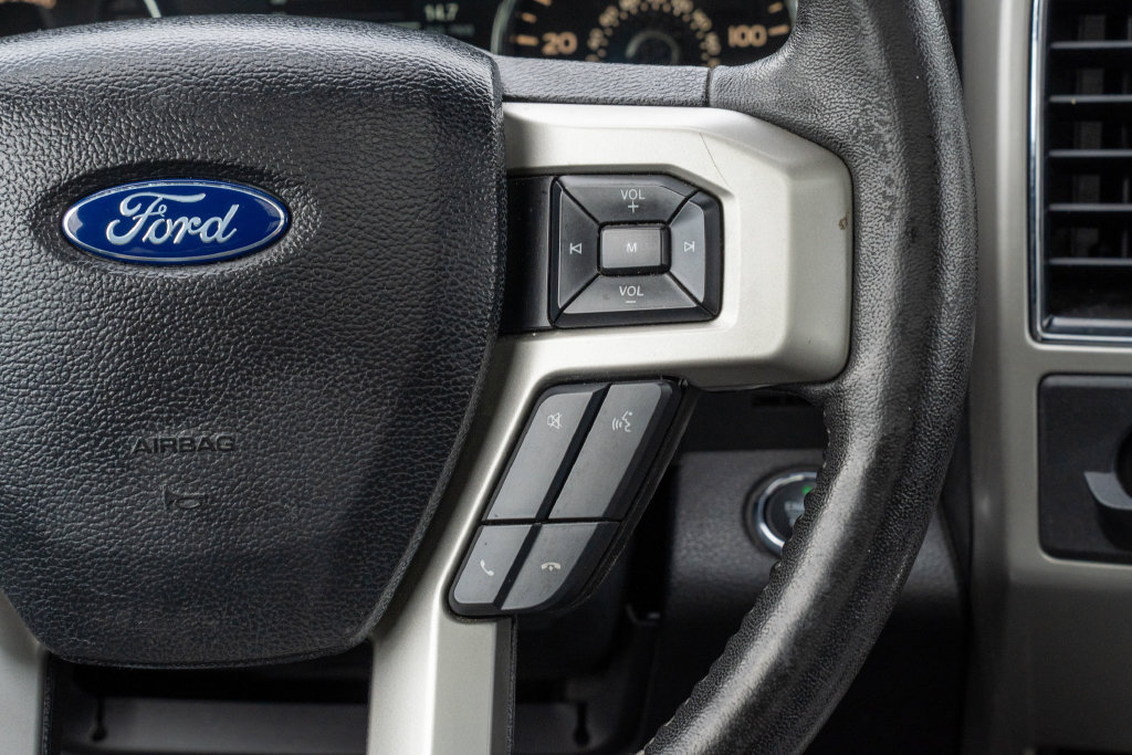 Used 2019 Ford F150 Lariat w/ Equipment Group 502A Luxury RWD image 23