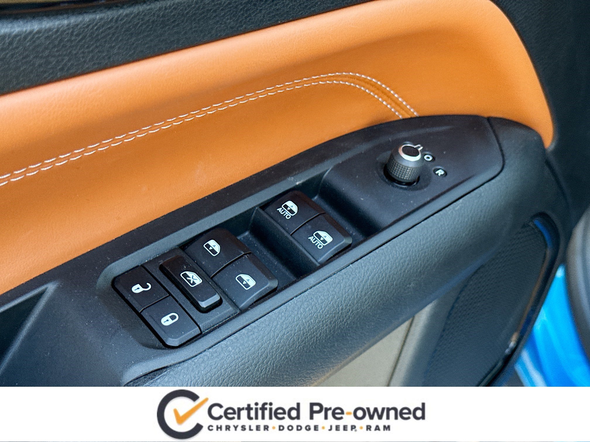 Used 2025 Jeep Compass Limited image 8