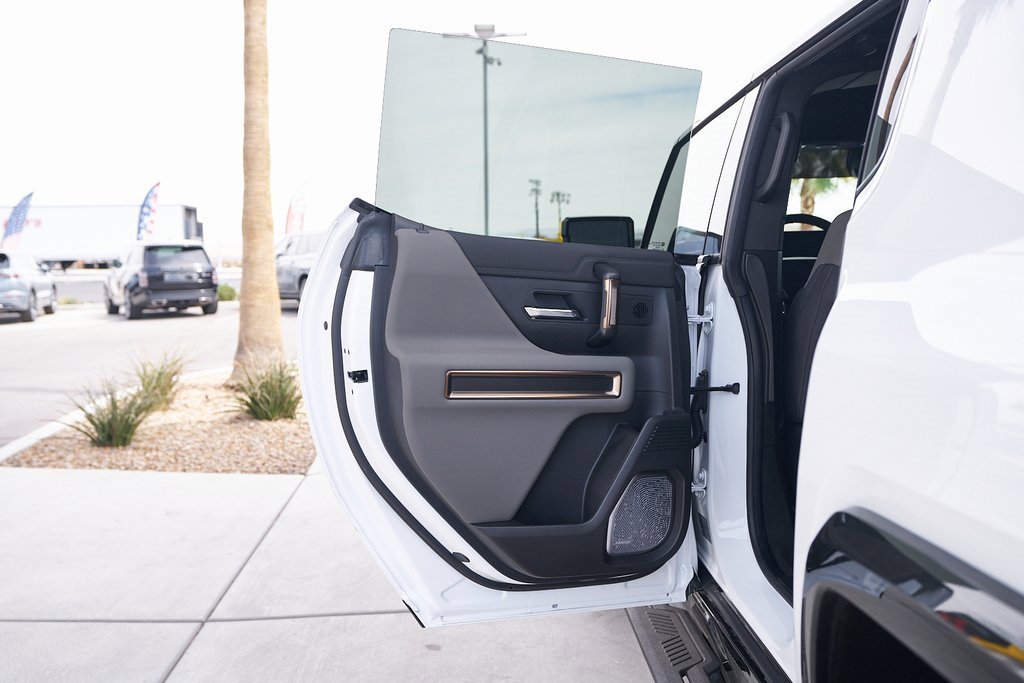 Used 2025 GMC Hummer EV 3X image 17