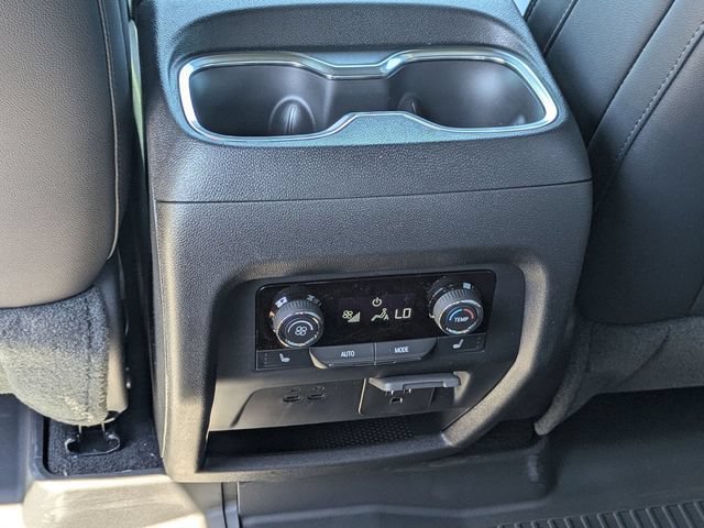 New 2026 Chevrolet Traverse High Country FWD image 31