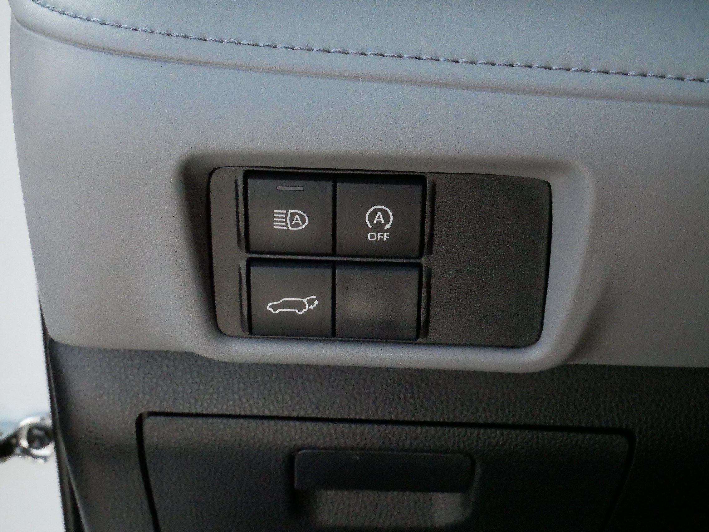 Certified 2026 Toyota Highlander XLE AWD/4WD image 28